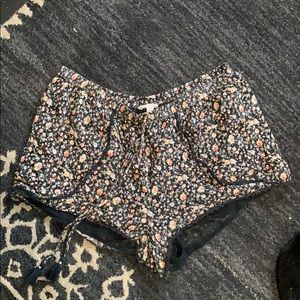 American Eagle floral soft shorts